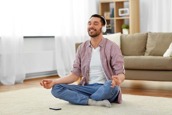 Useful Meditation Apps for a busy world - Centered Recovery Programs